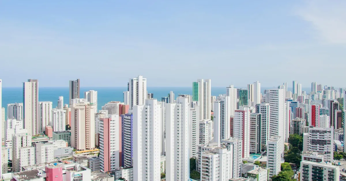 Abril turbinado: governo tem superávit maior que o esperado