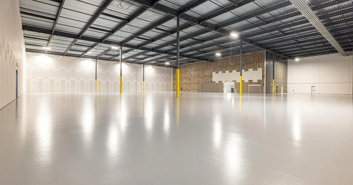 Galpão vazio: Impacto da vacância no FII NEWL11. Invista em fundos imobiliários?