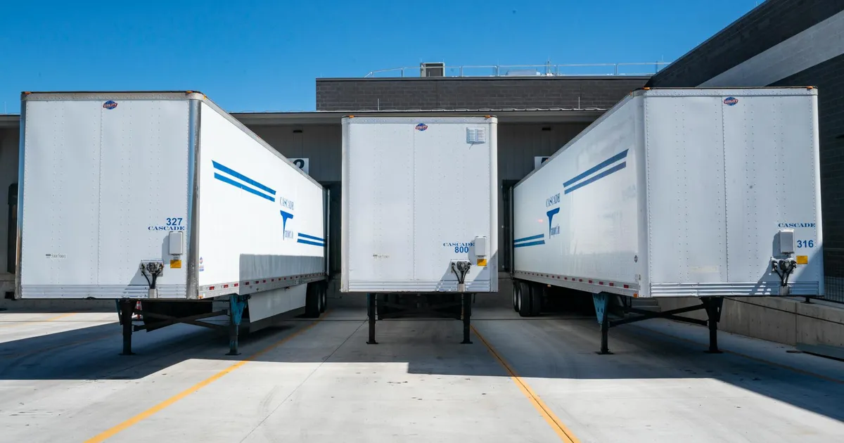 Amazon e Mercado Livre turbinam aluguel de galpões no Brasil