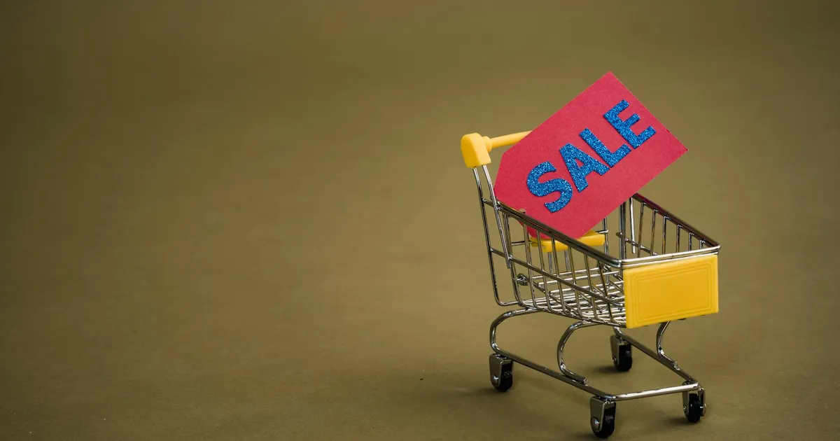 Ambev e BTG agitam o fechamento; construtoras surfam na inflação