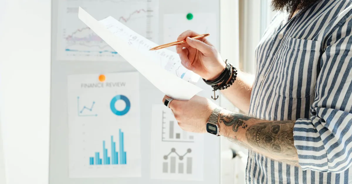 Balanços na B3: Qualicorp derrete, Odonto salta e Axia intriga