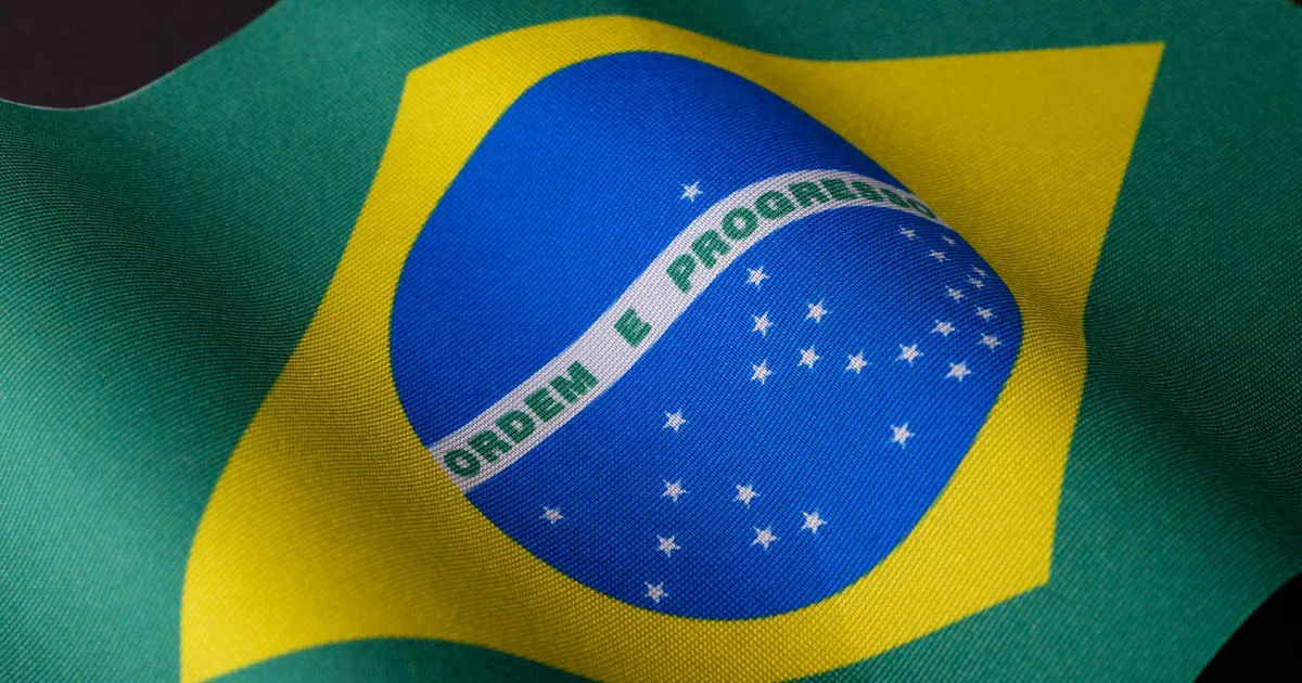 Bandeira do Brasil: BNDES, Haddad e o cenário político (Lula, PT, Eleições 2026).