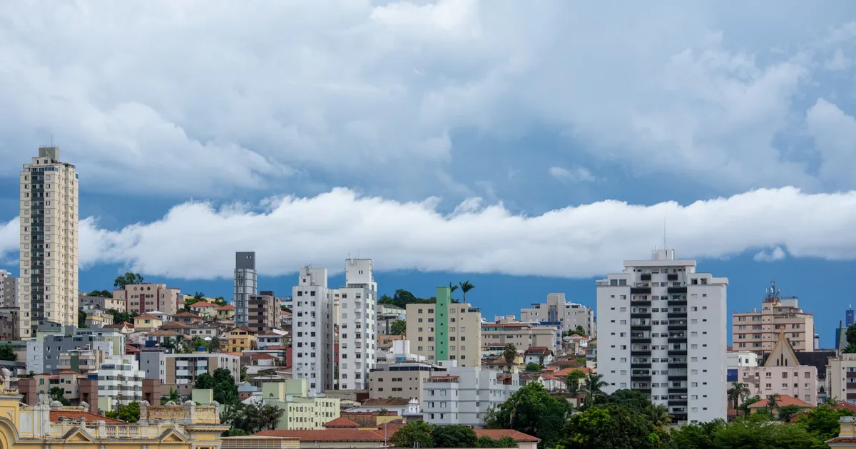 Belo Horizonte, Brasil: skyline moderno reflete liderança em dividendos na América Latina.
