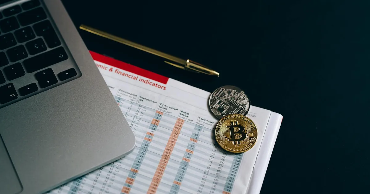 Ilustração sobre Carne mais cara, jovens sumindo e a (boa) notícia das dívidas