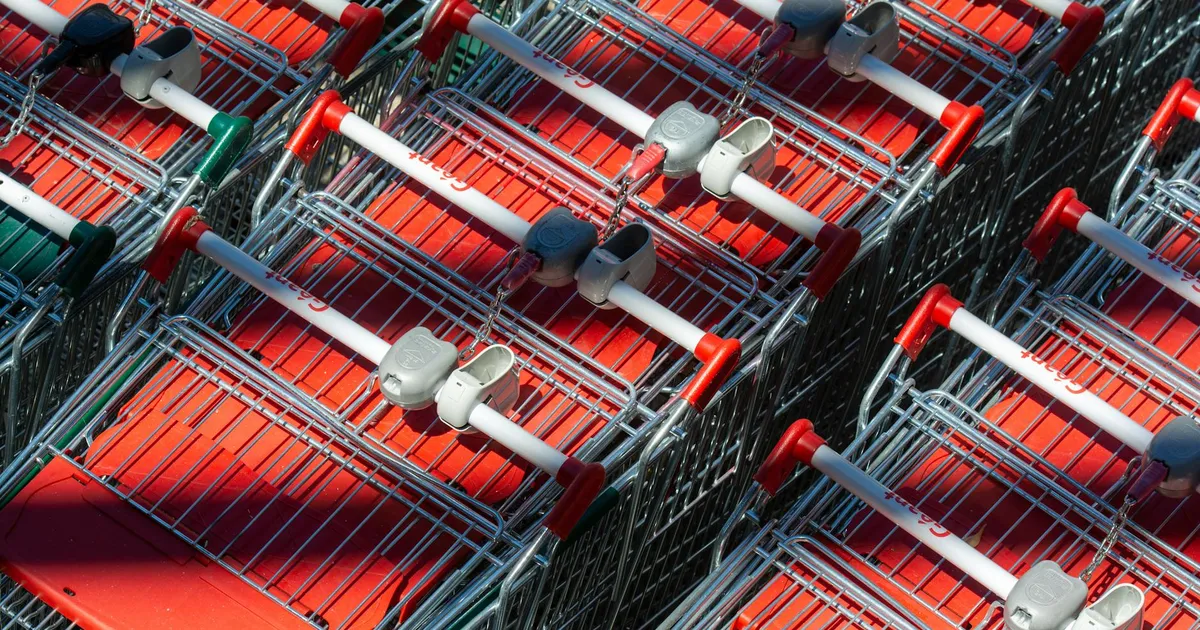Cesta básica pesa no bolso e indústria pequena encolhe