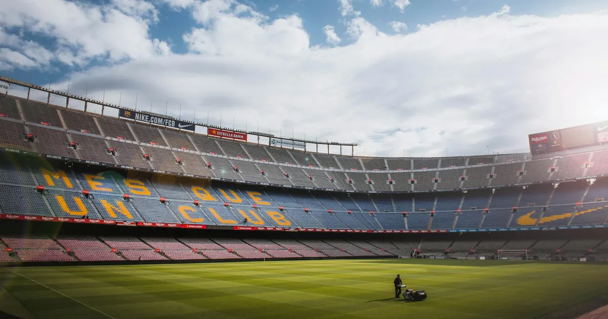 Corinthians: Dívida com Depay Ameaça Futuro do Clube