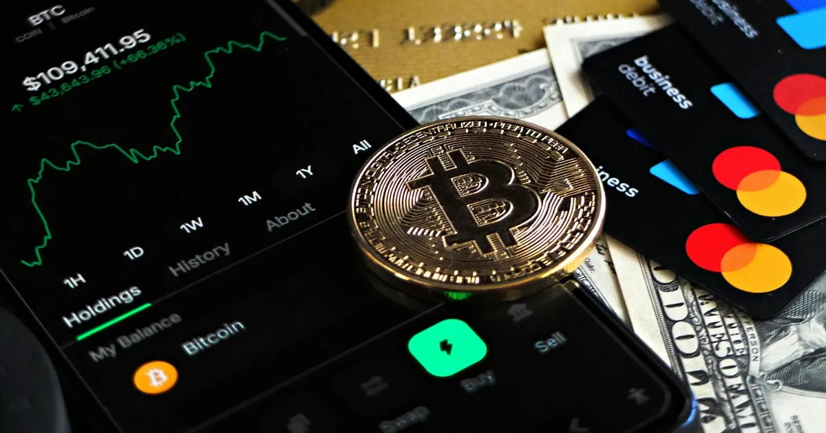 Bitcoin e dados financeiros: impacto das decisões sobre juros (Selic, Fed) em investimentos e inflação.