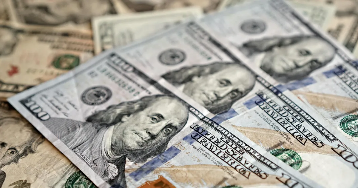 Dólar derrete: hora de repensar seus investimentos?