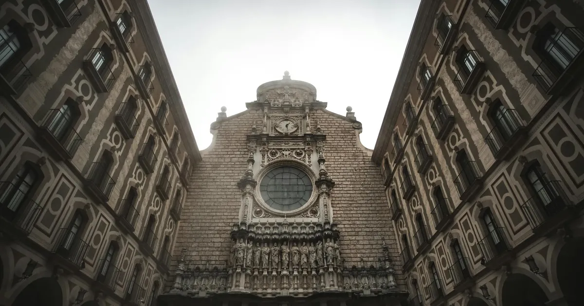 Igreja Lagoinha: fachada histórica em meio a investigação do STF sobre emendas Pix.