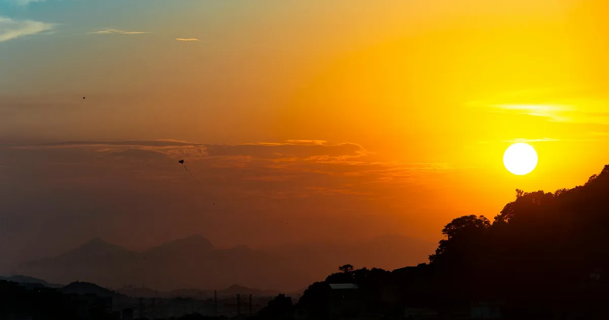 Rio de Janeiro ao pôr do sol: entenda a relação EUA, PCC, CV e o debate sobre terrorismo que impacta o Brasil e as falas d...