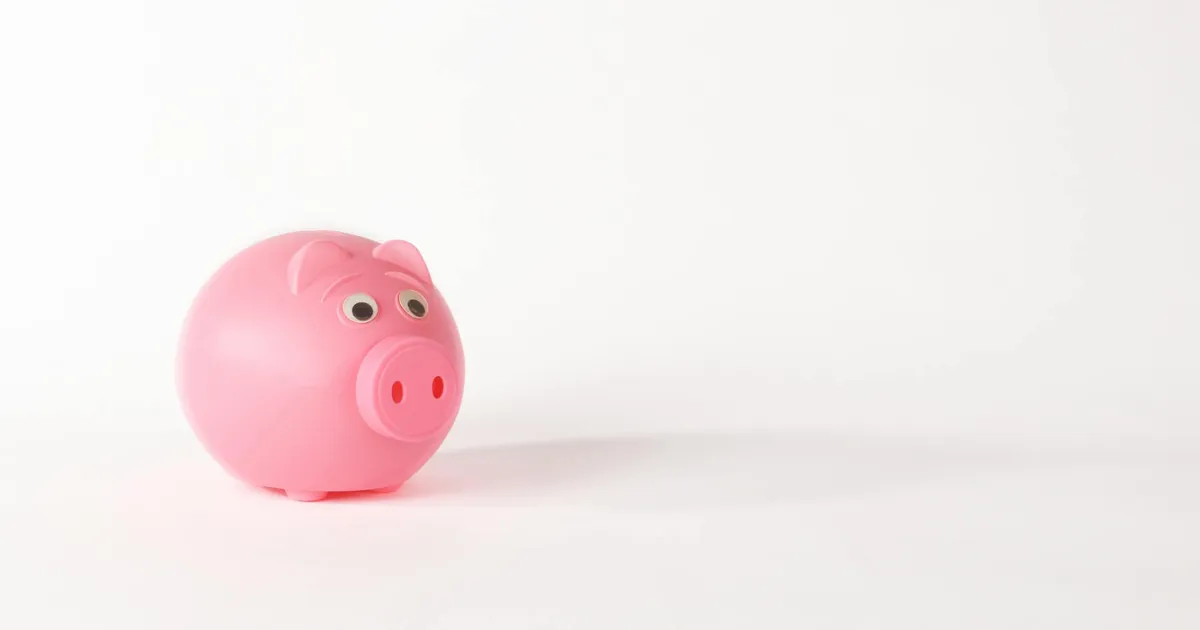 Banco Pleno: Porquinho rosa simboliza segurança do FGC para renda fixa e resgate de crédito garantido.