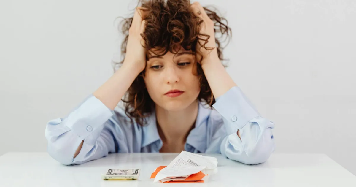 Endividada? Saque FGTS para aliviar dívidas em estudo pelo governo Lula.