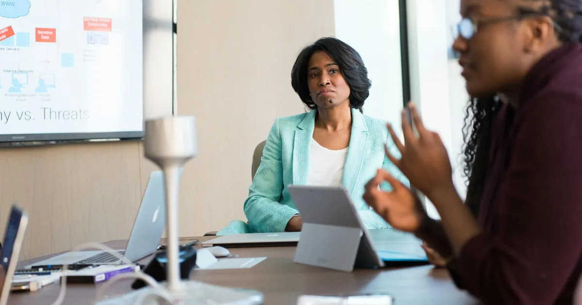 IA turbina inclusão? Alibaba e o mercado de trabalho do futuro