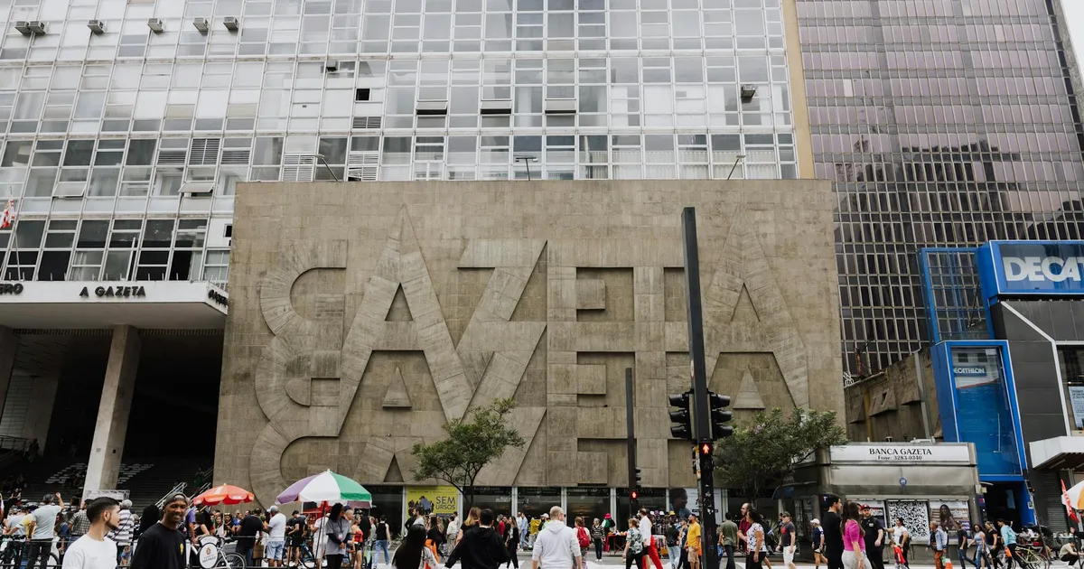 Ibovespa em Gangorra: IPCA-15, Dólar e a Rotação Global na B3