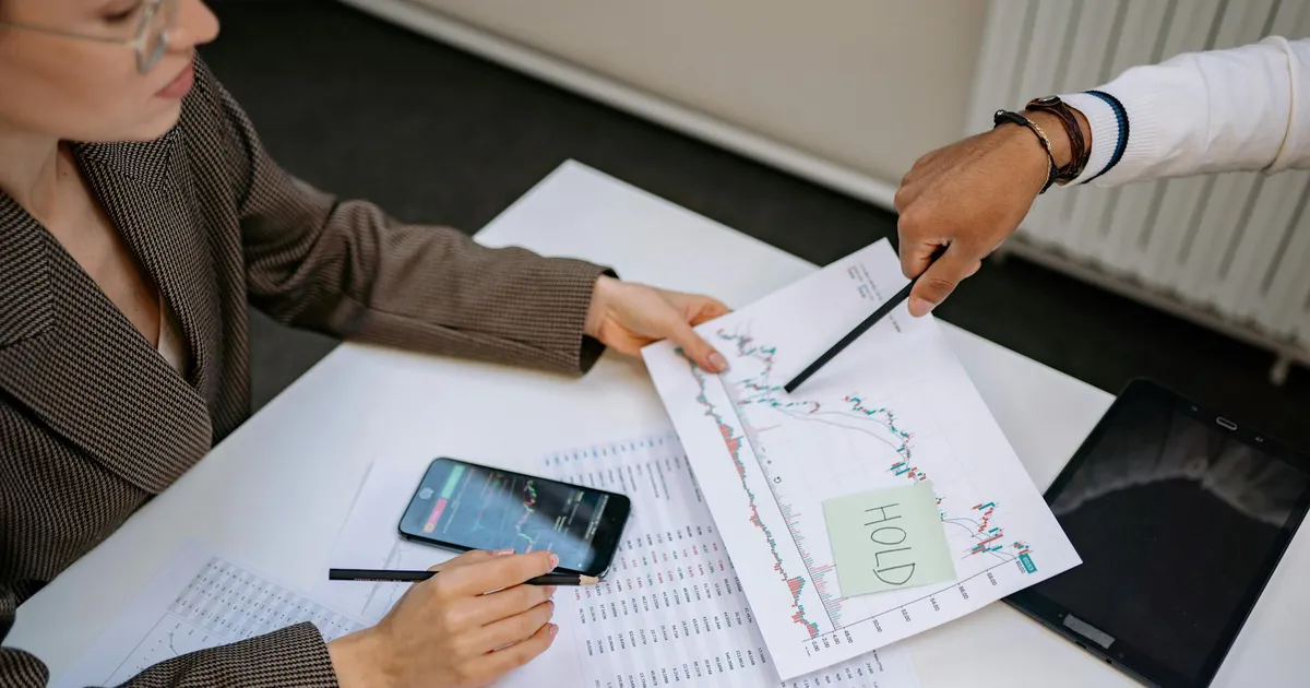 Ibovespa Hoje: Análise Completa e Desempenho de CVC, Itaú e Outras Ações