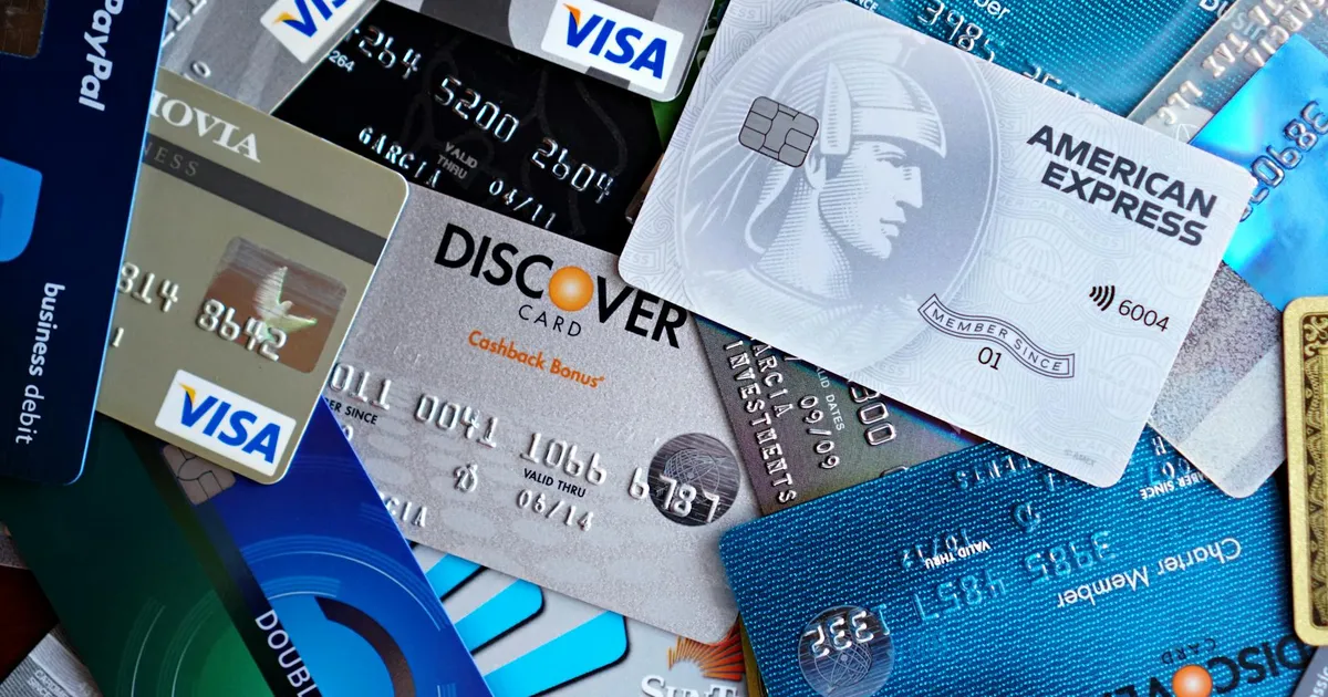 Dívida no Cartão Dispara: Entenda os Juros Altos e Como Evitar