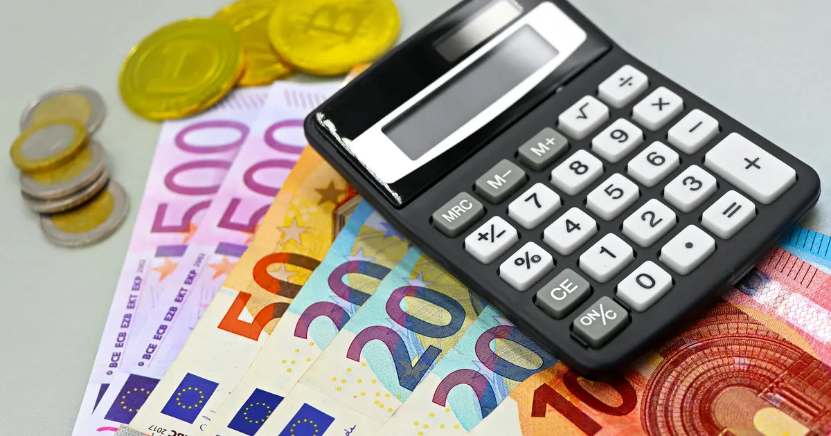 Declaração do Imposto de Renda: erro no cálculo com calculadora e dinheiro? Evite a malha fina da Receita Federal.