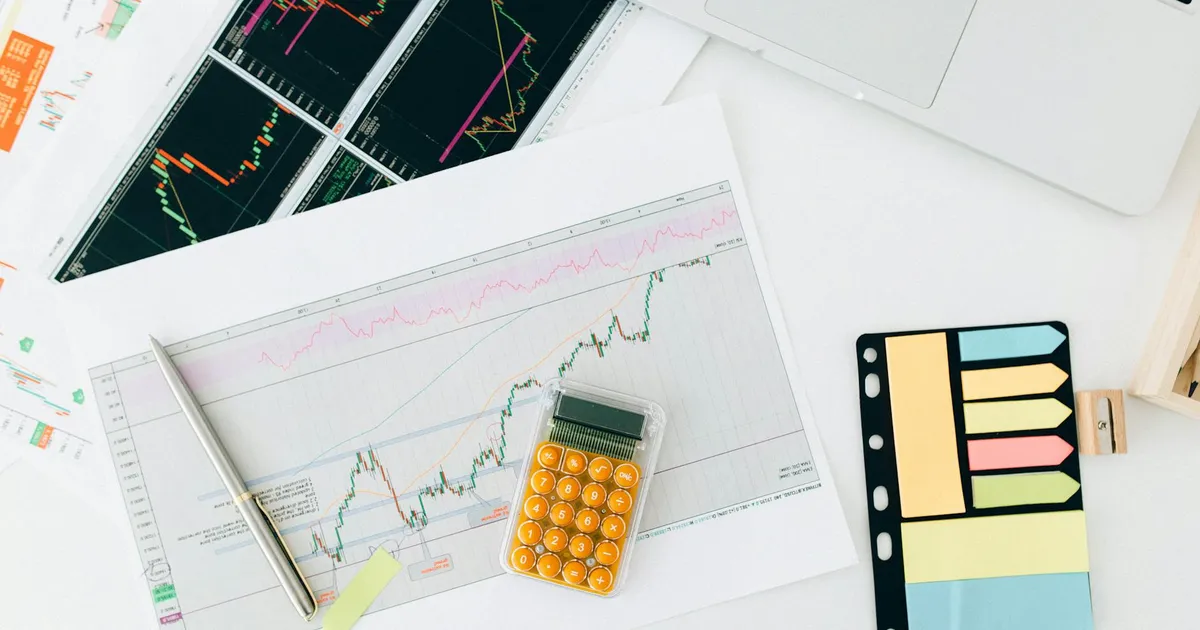 Juros futuros disparam: hora de repensar seus investimentos?