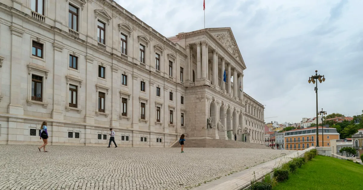 Lula fortalece articulação política: Guimarães assume Relações Institucionais