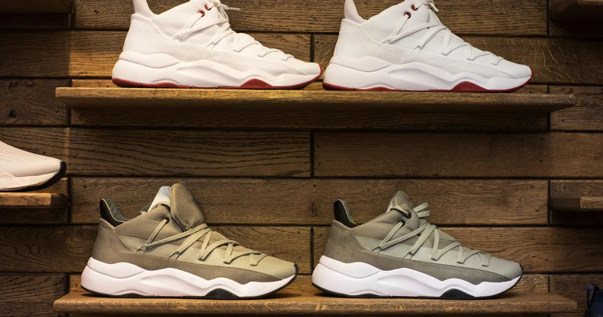 Crise no Luxo e Queda da Nike: Impacto no Mercado Global e Estratégias de Investimento