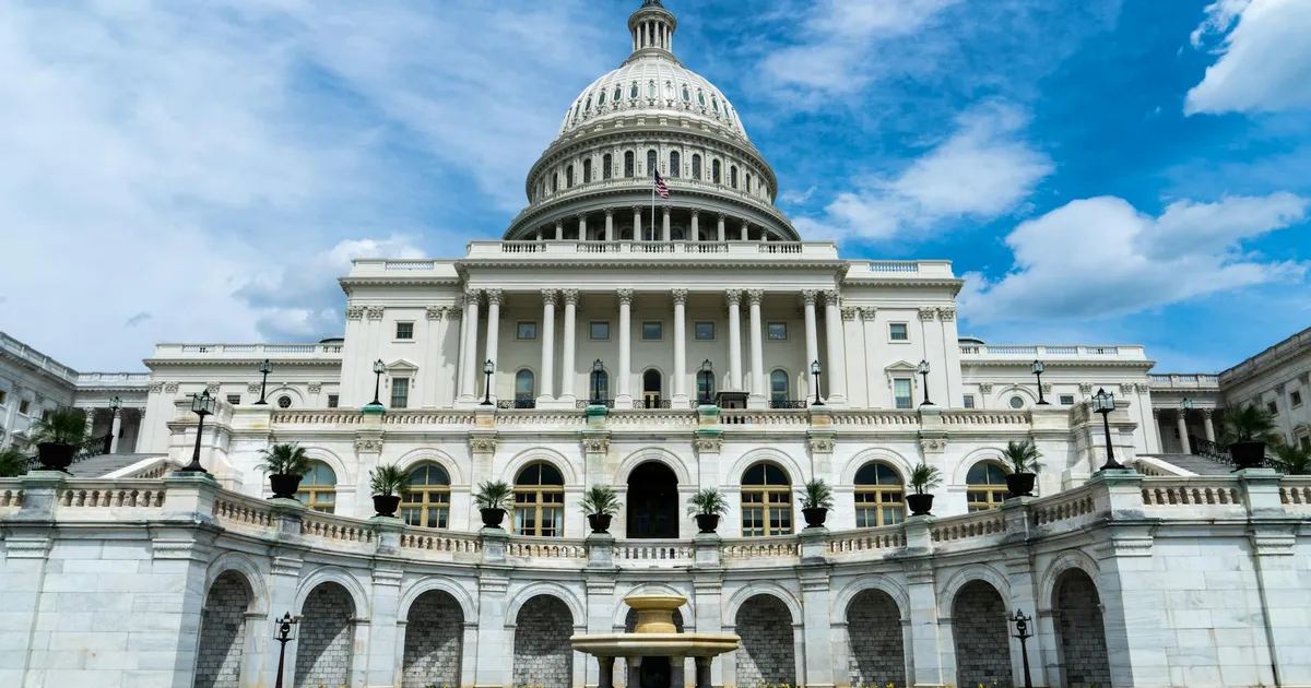 Jorge Messias aguarda indicação ao STF em meio a tensões entre Lula e Alcolumbre.