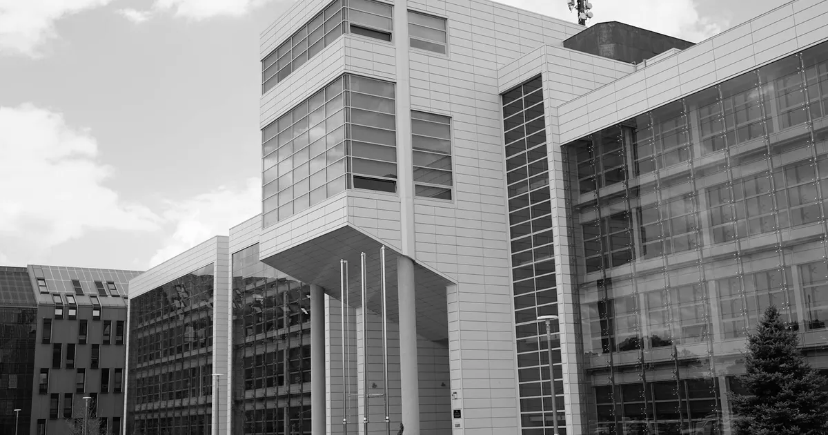 Nubank injeta R$ 45 bi no Brasil; Enel em alerta