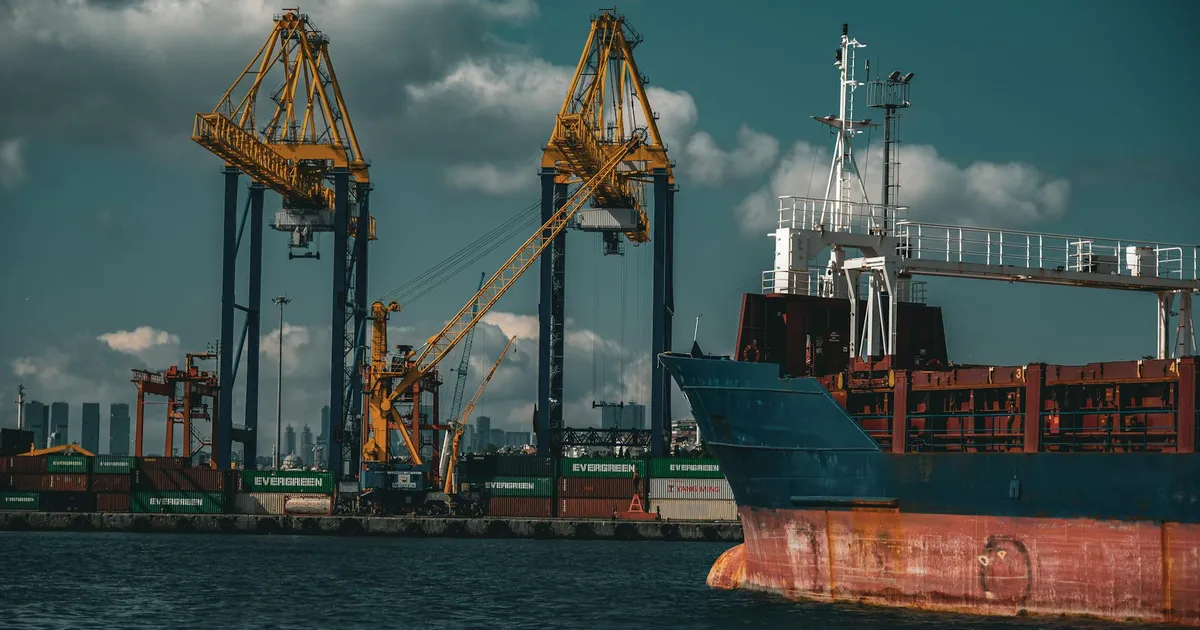 Petróleo impulsiona exportações; consumo é âncora da economia