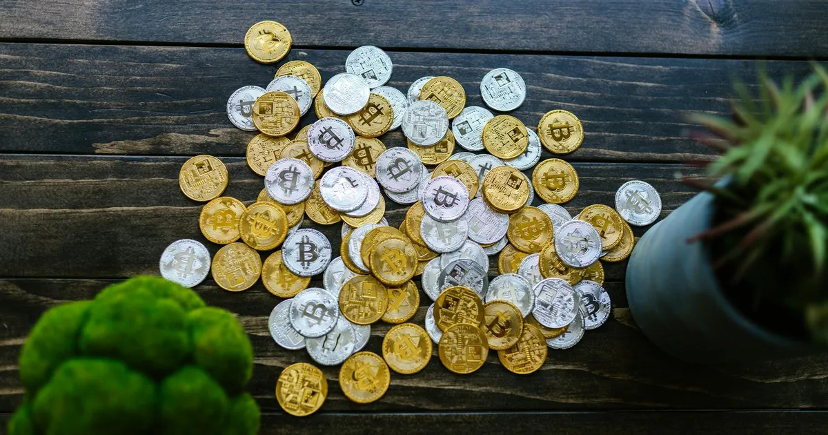 Mercado em Alerta: Ouro Dispara, Vale Reage e Banco Master Sob Investigação