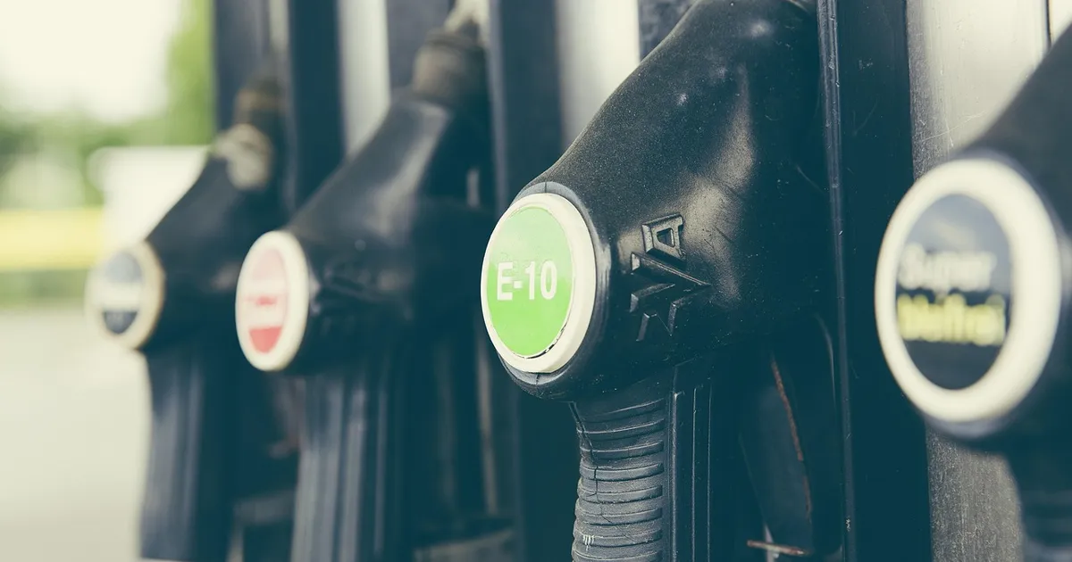 Petróleo a US$105 e Opep em Crise: Entenda o Impacto