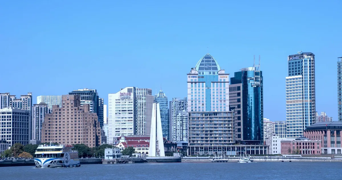 Xangai: Expectativas para o PIB chinês impactam Brasil. Análise da semana sobre China, Selic e inflação.