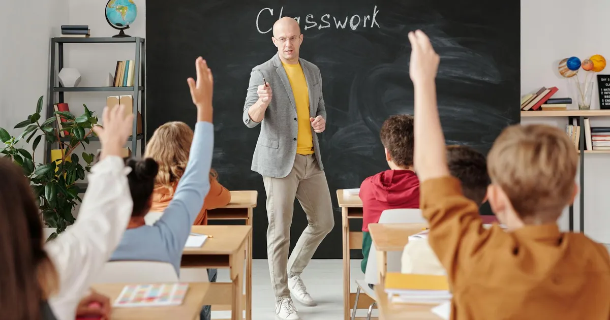 Piso dos professores em 2026: saiba o novo valor e cálculo