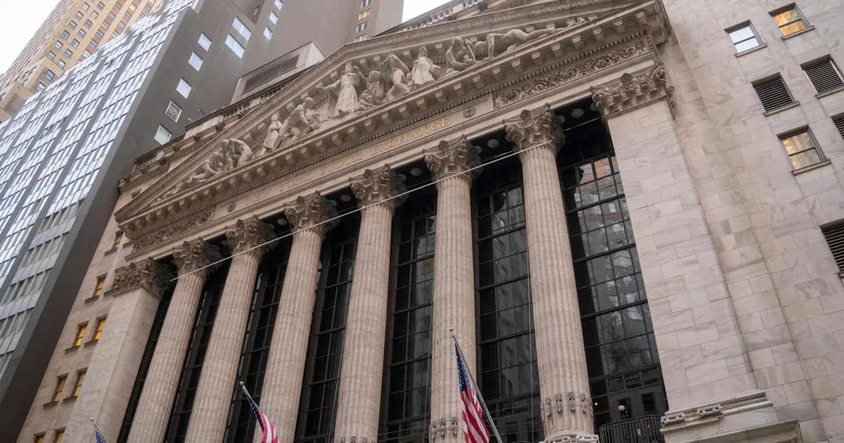 Áudio Vazado Abala Mercado: Dólar Dispara e Juros Reagem à Crise Política