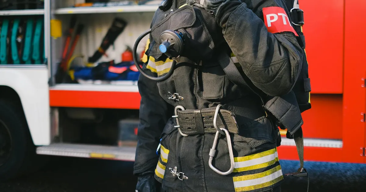 Bombeiro do DF pronto para ação. Aumento salarial alivia bolso?