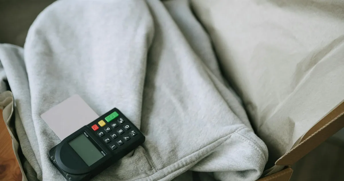 Shein na mira da UE: o que muda para o seu bolso?