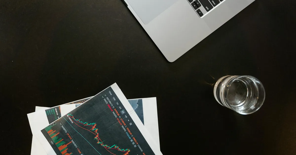 Vale derruba Ibovespa após Carnaval; petroleiras sobem