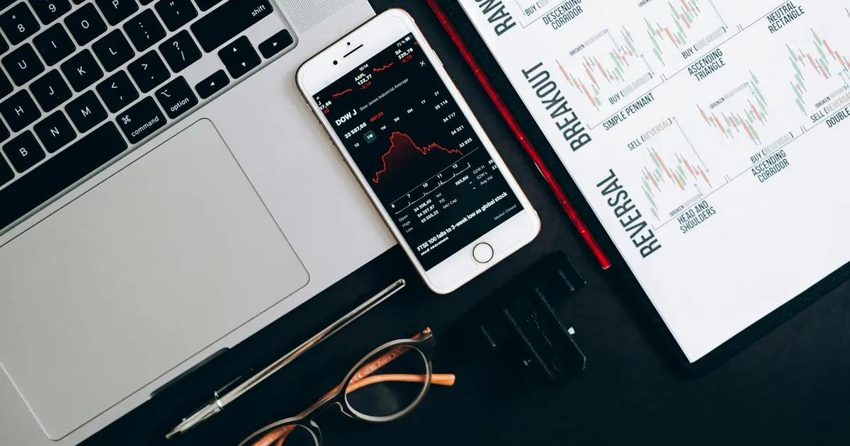 Balanços B3: Análise do mercado financeiro após resultados de Vale e Santander. Ibovespa em foco.